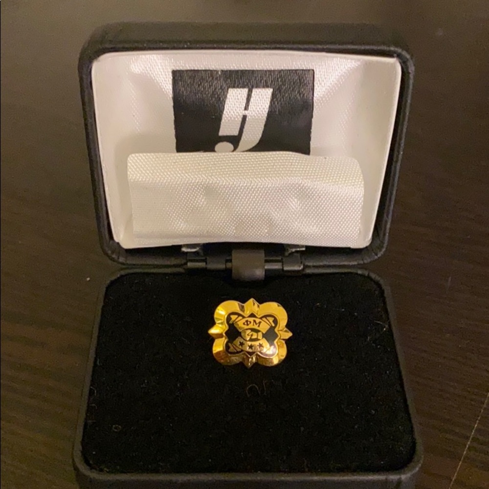 Phi Mu Pin